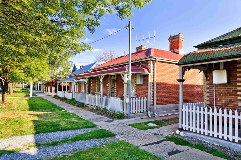 foreign housing ban australia